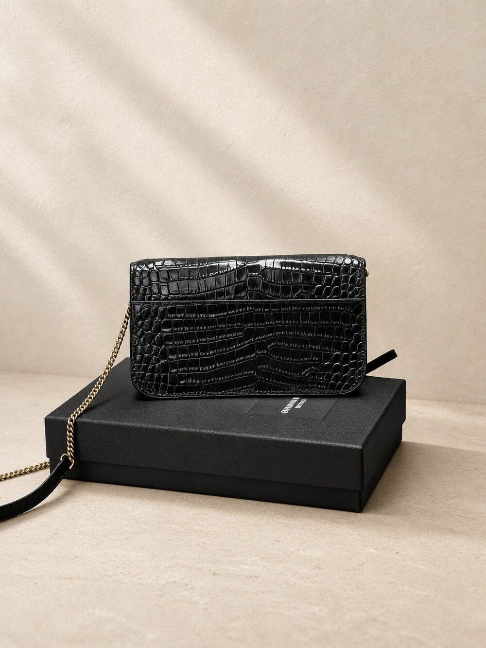 Yves Saint Laurent Medium Kate Purse in Crocodile Embossed Black Calfskin - Picture 2 of 7